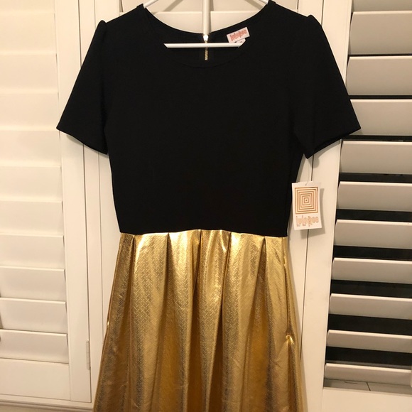 Lularoe Amelia - Picture 2 of 5